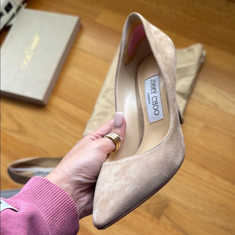 Jimmy Choo Tan Heels Classic Pointed Toe 37